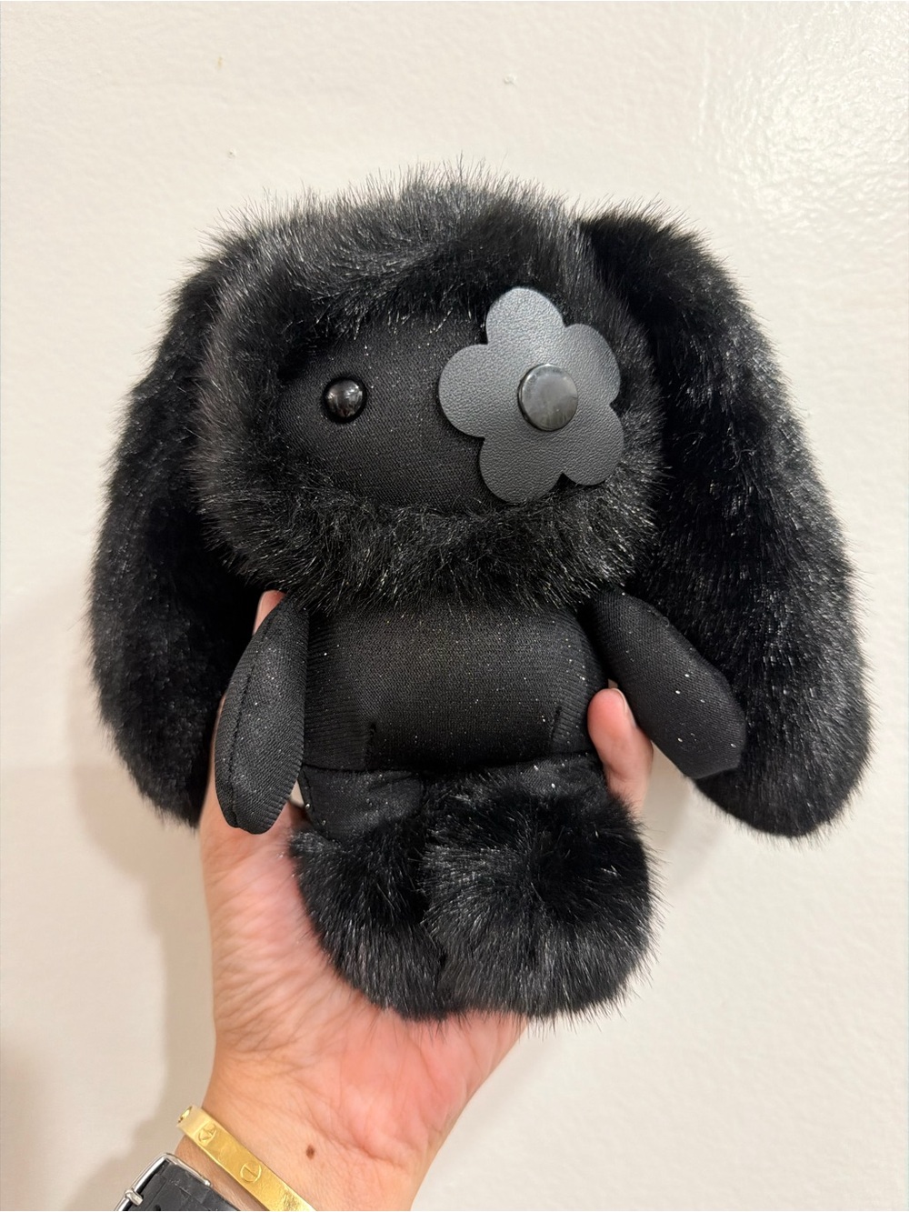 CJ HENDRY JUJU WORLD Hong Kong- ULTRA RARE
MATTE BLACK JUJU